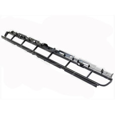Решетка в бампере средняя черная (кроме S-LINE) AUDI A4 16- (B9)
