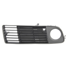 Решетка в бампере левая +/- AC (с отв. п/тум) 00-01 AUDI A6 97-00 SDN / 98-00 AVANT (C5)